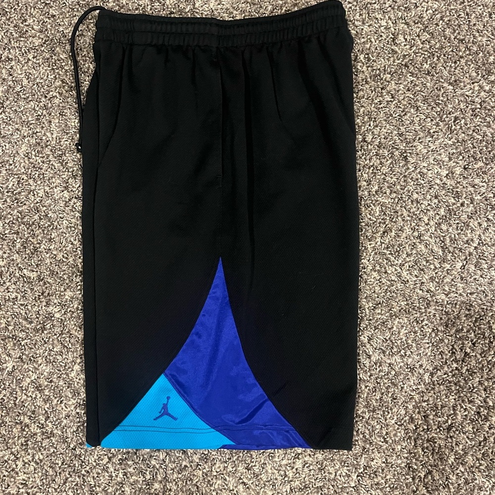Black blue and teal Jordan basketball shorts size large